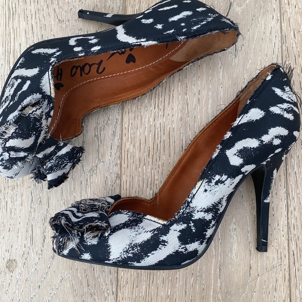 Gorgeous Lanvin Heels Size 37